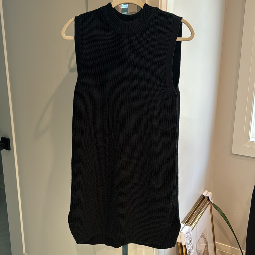 H&M sweater vest